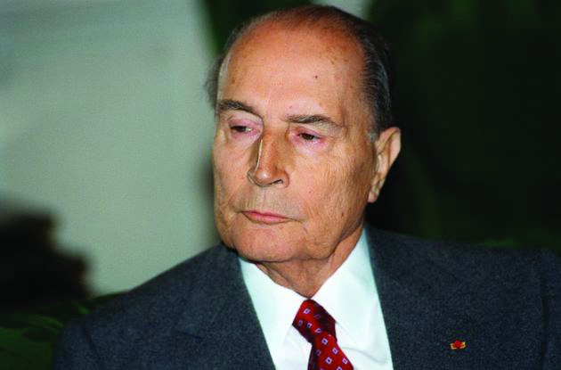 Sous la présidence de François Mitterrand, la France procéda à 90 expérimentations au sud des Tuamotu. Mitterrand fut le grand ordonnateur de l’affaire du Rainbow Warrior avec son ministre de la Défense d’alors, Charles Hernu. Un naufrage absolu pour la diplomatie française !