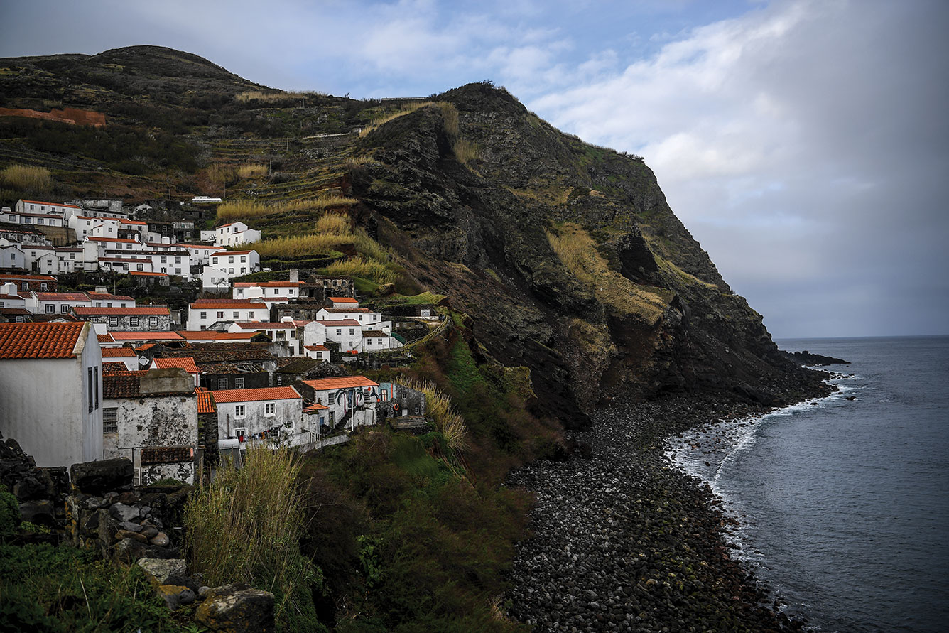 Aux confins des Açores, le vaccin repousse le virus au large