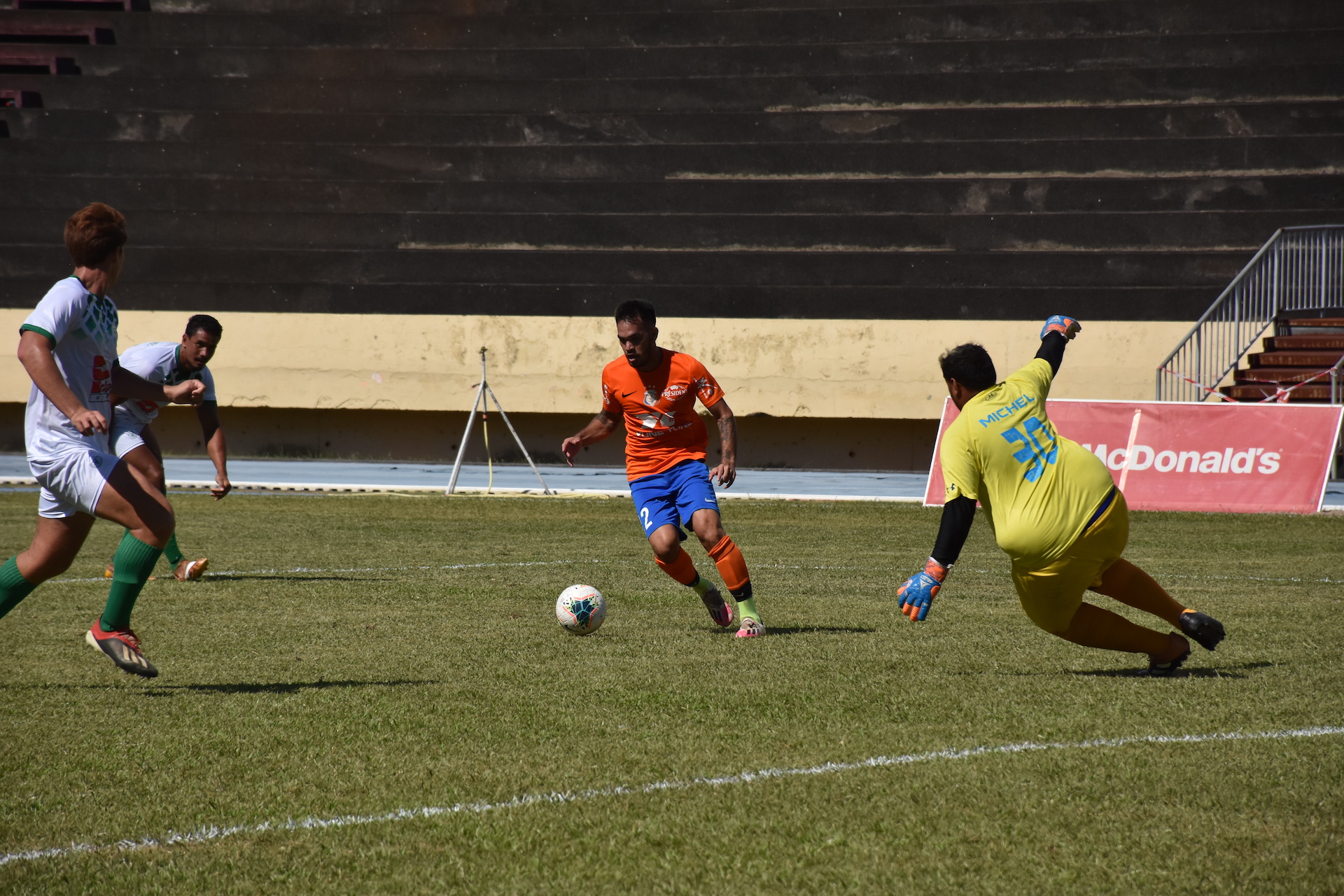 Dragon, leader invaincu, a signé, samedi, sa huitième victoire de la saison face l'AS Tiare Tahiti sur le score fleuve de 5-0.