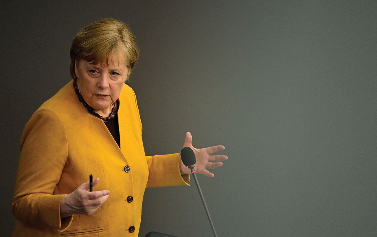 Virus: Merkel revoit son dispositif contesté et demande "pardon"