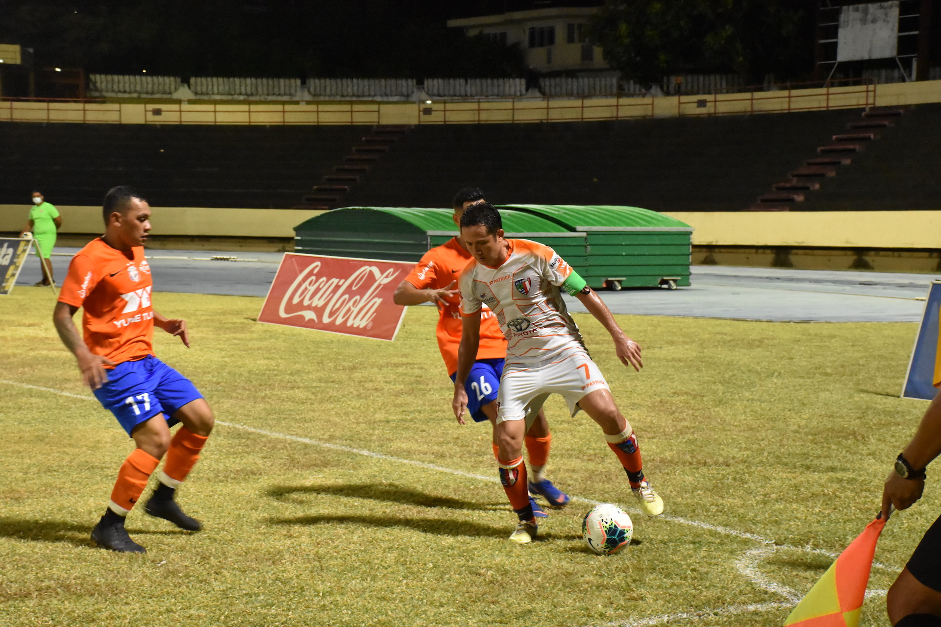 Pirae et Raimana Li Fung Kuee ont parfaitement profité des approximations défensives de leurs adversaires pour l'emporter.