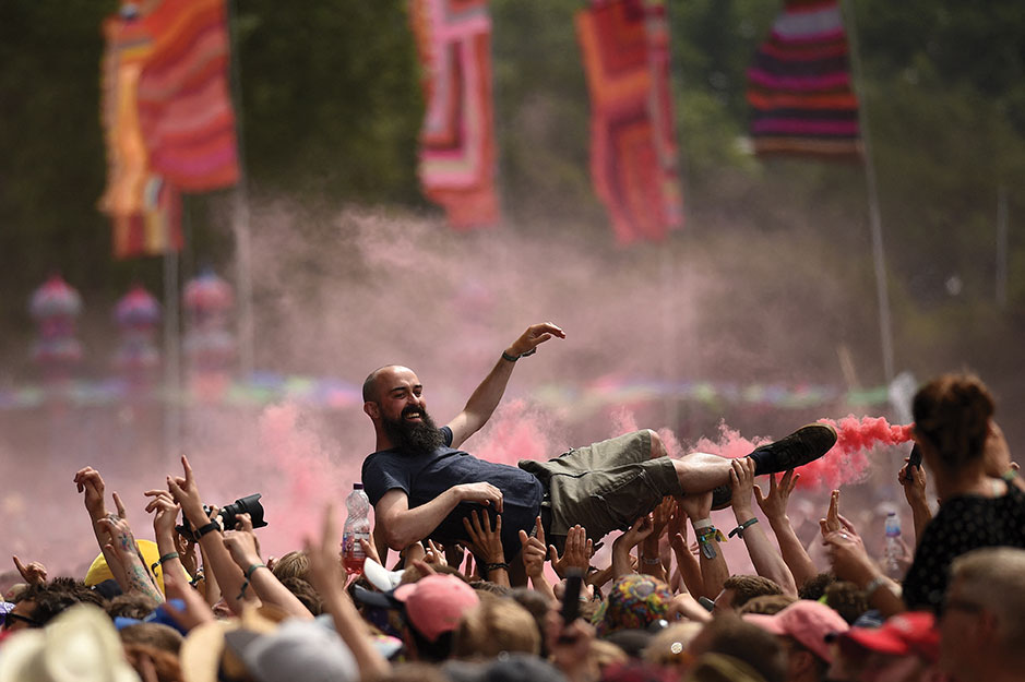 Musiques/Covid-19: les gros festivals coupent le son