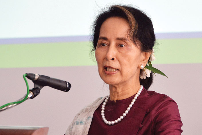 Birmanie : Aung San Suu Kyi comparaît devant la justice, l'ONU redoute "une guerre civile"