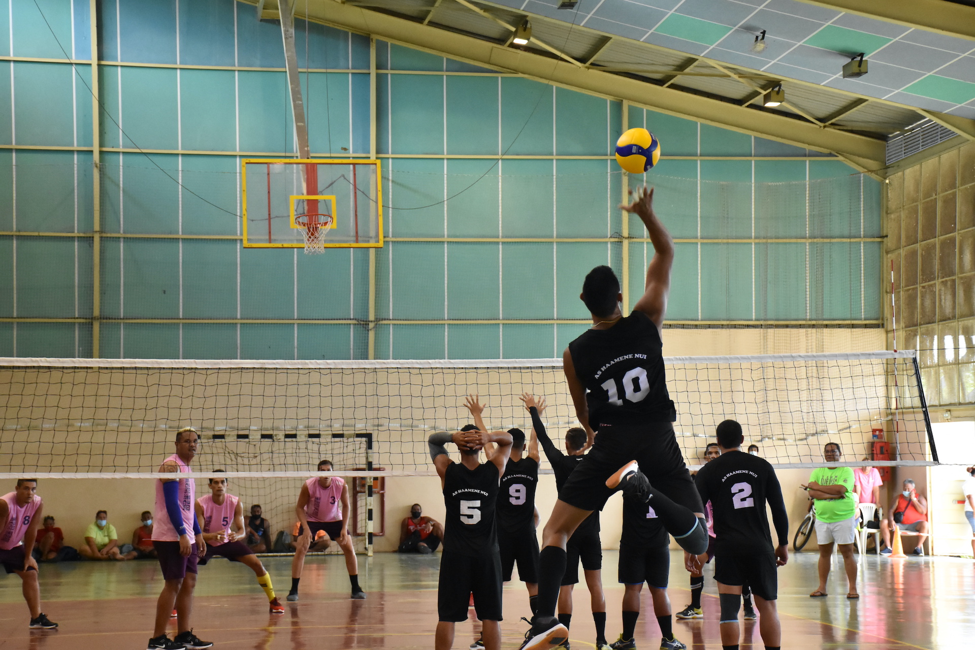 La formation de Haamene, originaire de Taha'a, a montré de belles choses, lundi, pour son premier match face à une équipe de Faaone.