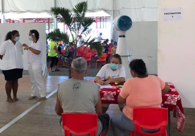 Un vaccinodrome éphémère au chapiteau de Mataiea