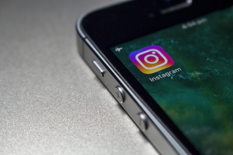 Instagram va masquer les gros mots pour lutter contre le harcèlement