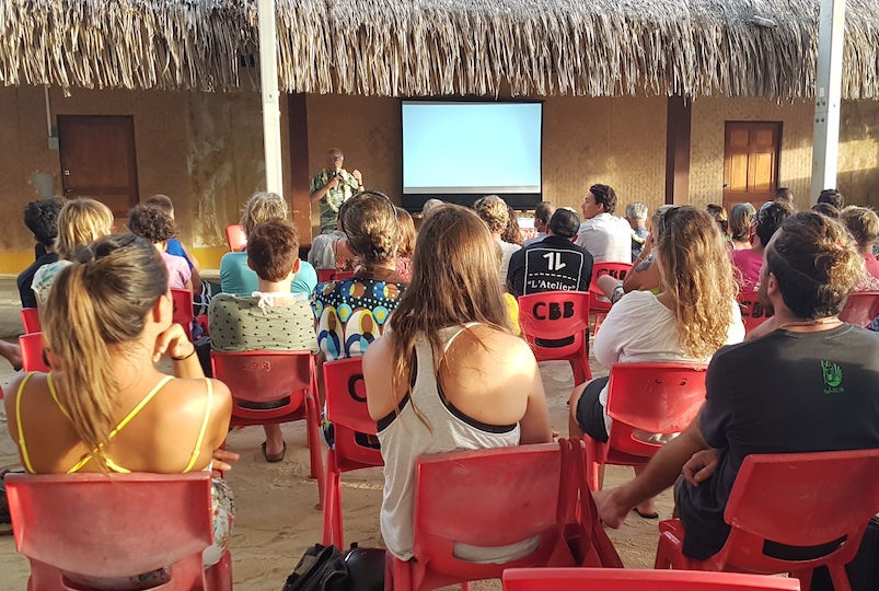 Une soixantaine de personnes a assisté à la conférence du Criobe, dans le cadre du projet Bora-Biodiv.