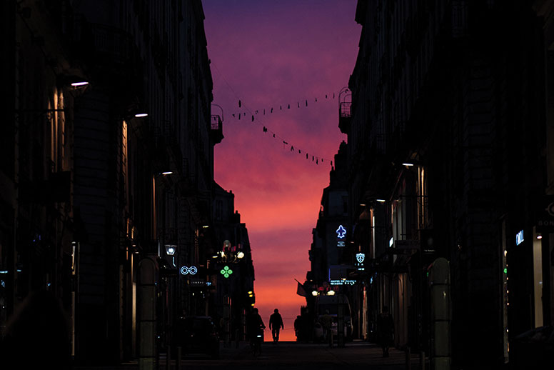 Covid-19 : Macron dévoile un déconfinement en quatre étapes d'ici fin juin