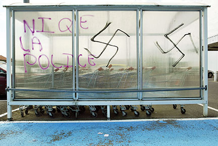 Six membres d'un groupuscule néonazi interpellés pour un projet d'attentat contre une loge maçonnique