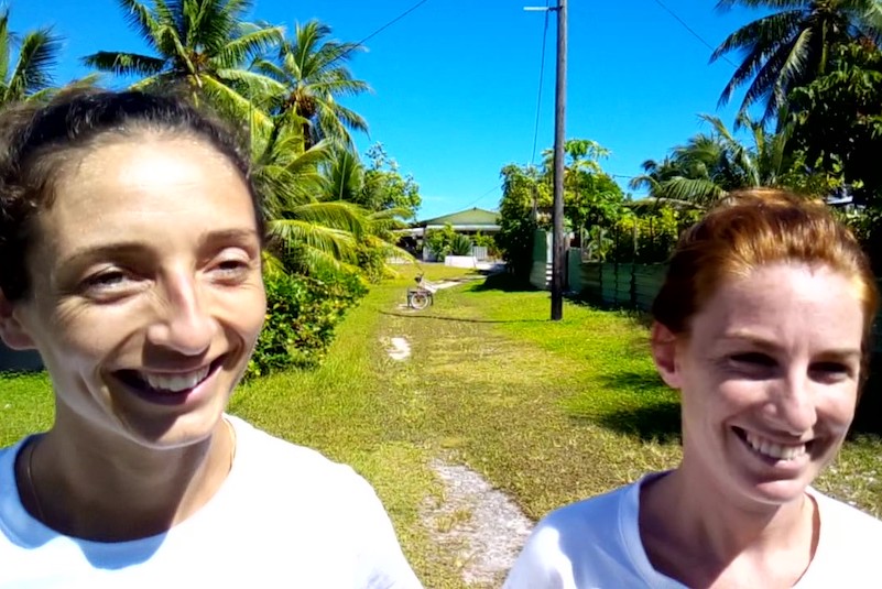 Raphaelle et Charlotte, les deux infirmières de l'ILM en mission à Hao.