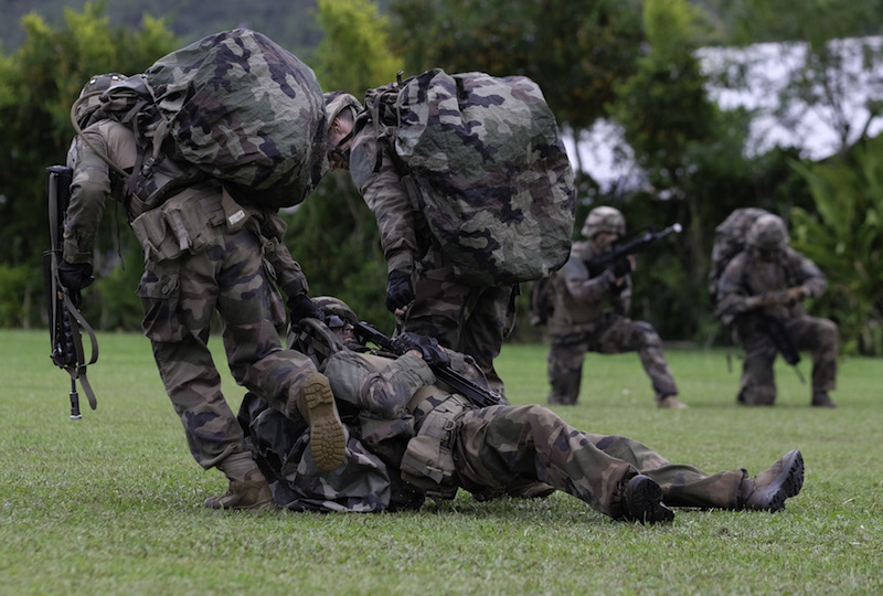 ​L'armée en démonstration à Tubuai