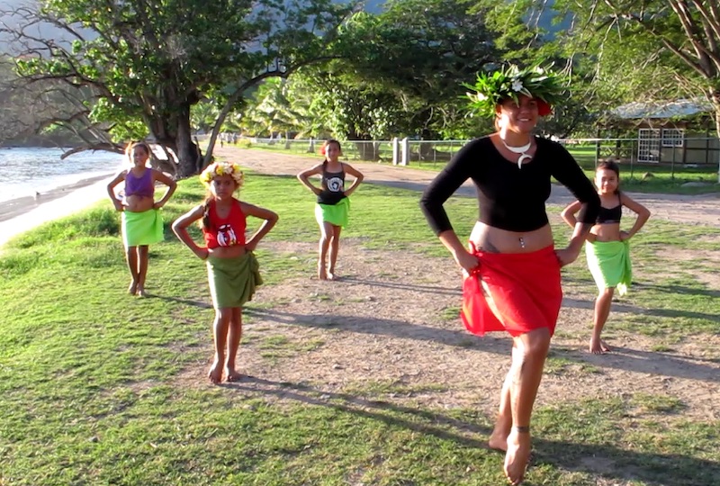 Les jeunes filles peuvent s'inscrire à partir de 5 ans.