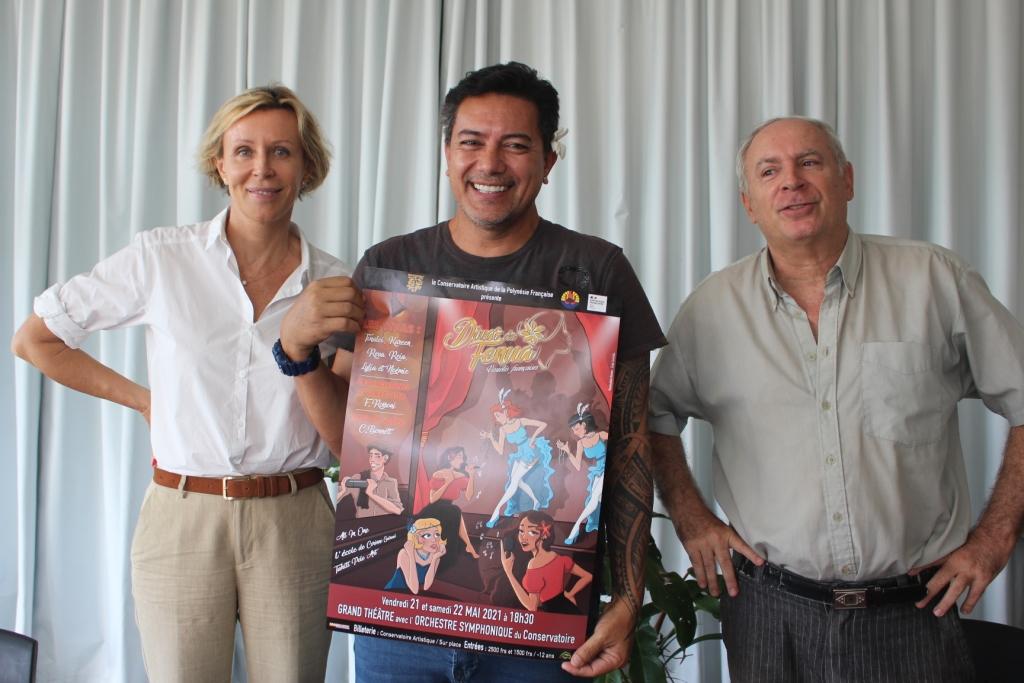 Christine Bennett, professeure de théâtre, Fabien Dinard, directeur du conservatoire et Frédéric Rossoni, maestro.