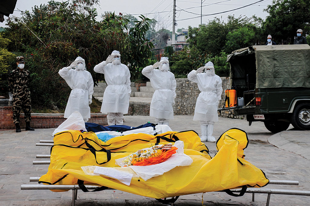 Covid-19: le Népal, en "situation de crise", flanche