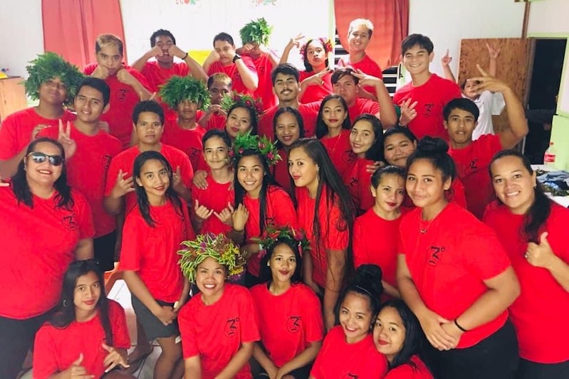 Les élèves de 3ème du collège St Raphael, lors de la fête de fin d'année.