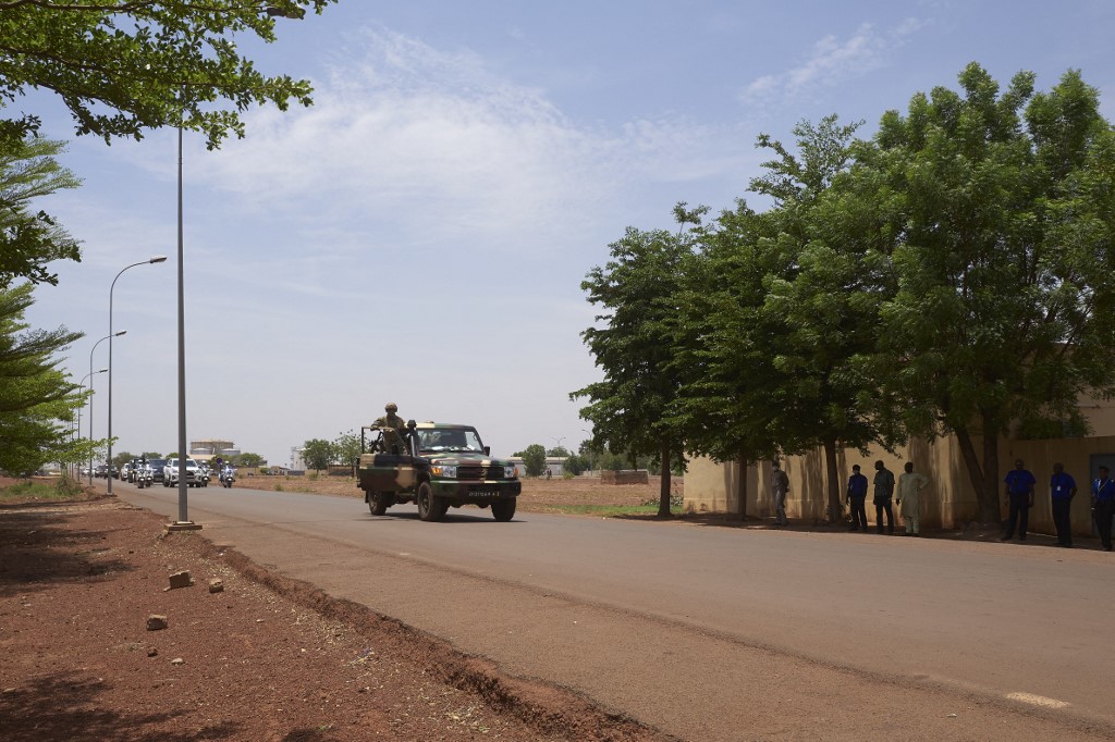 La France suspend ses opérations militaires conjointes avec l'armée malienne