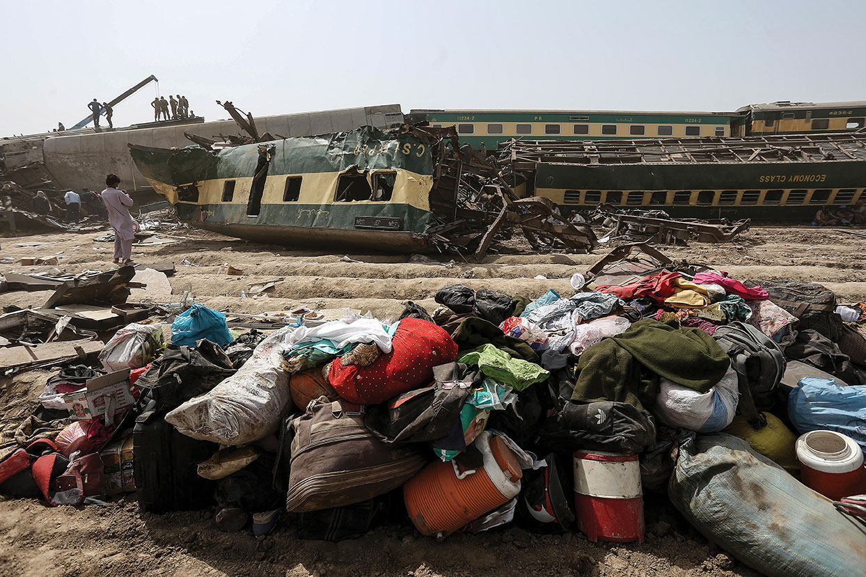 Pakistan: au moins 43 morts dans un double accident ferroviaire
