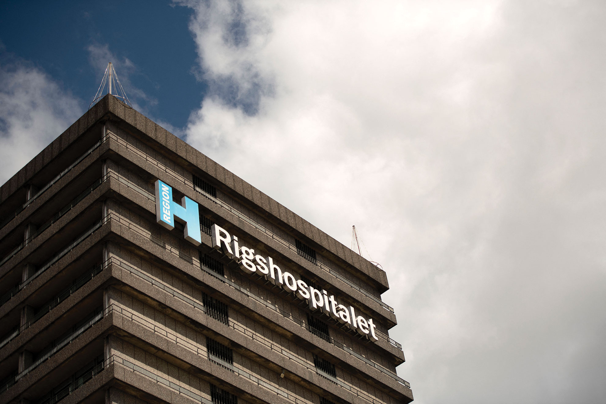 Euro: Eriksen "stable" à l'hôpital, l'Europe du foot soulagée