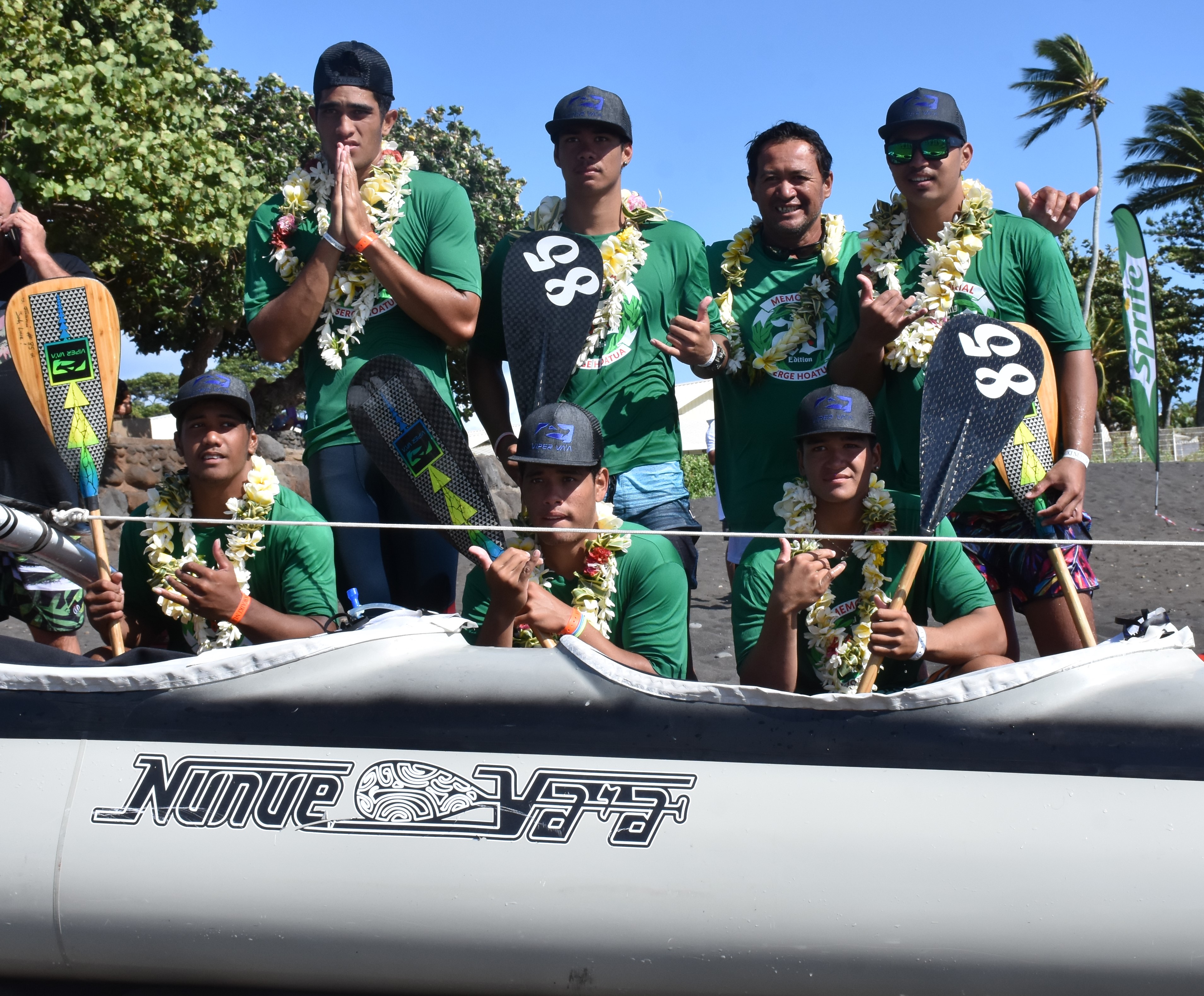 L'équipage de Tamarii Faanui, coaché par Mote Pahuiri, a livré une belle bataille avec EDT Va'a entre Taaone et la Pointe Vénus.