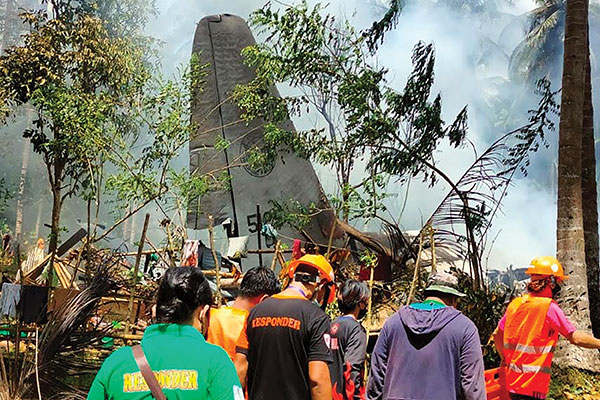 Philippines: 45 tués dans l'accident d'un avion militaire