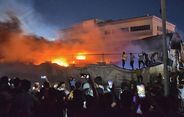 Nouvel incendie dans un hôpital en Irak: plus de 60 morts, colère de la population
