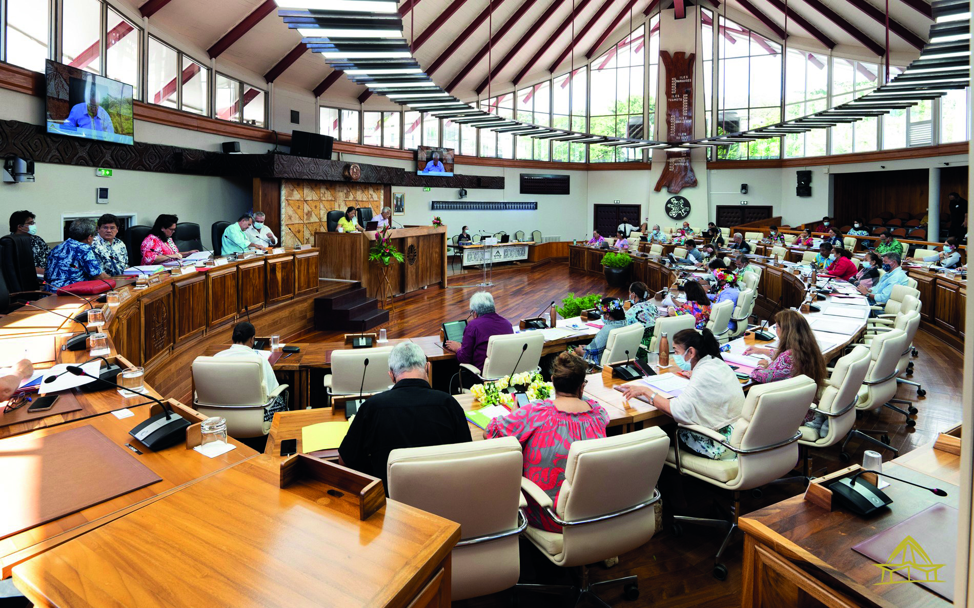 Un an de plus pour les concessions EDT des îles, c'est voté