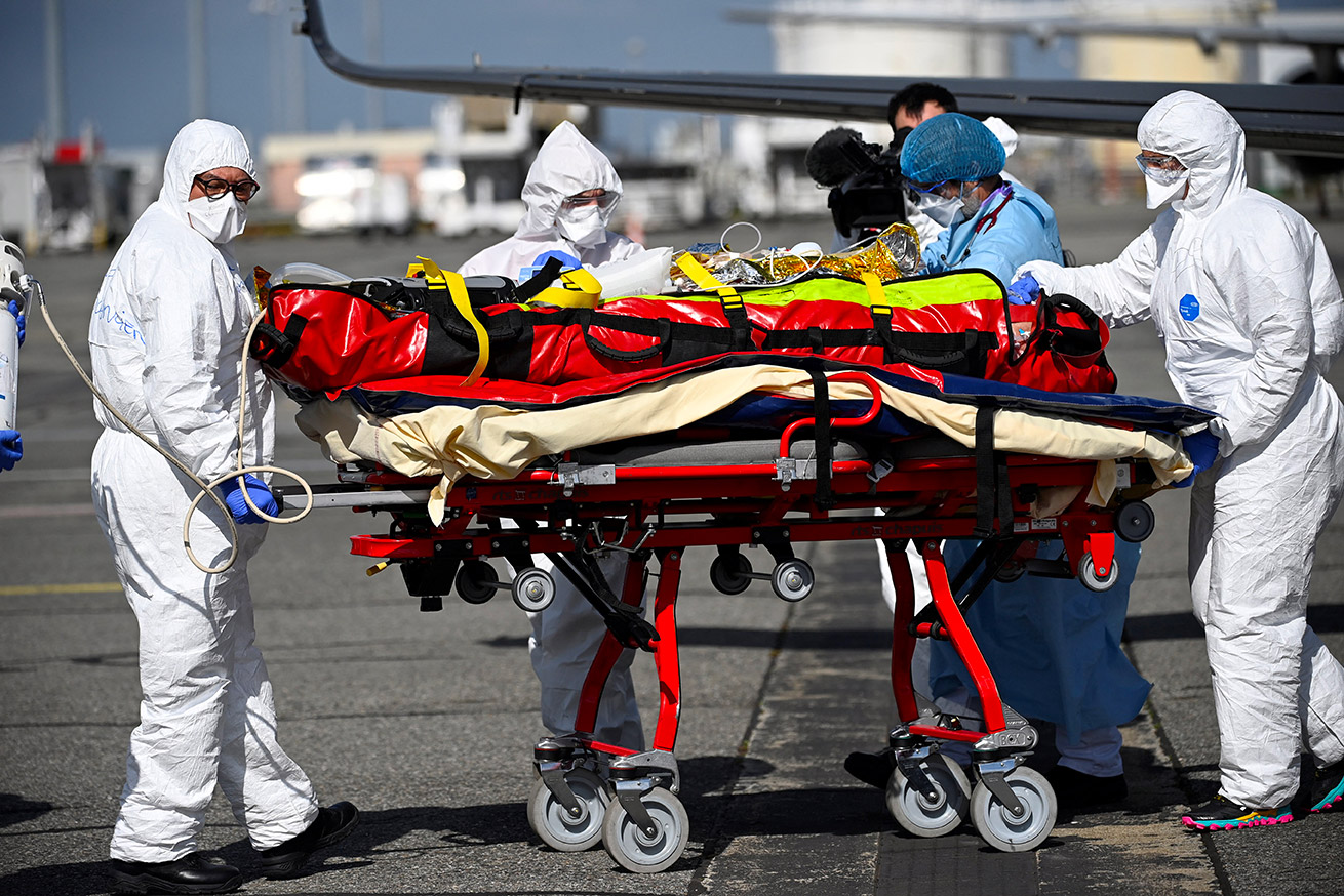 Covid-19: trois premiers patients transférés samedi de Martinique vers Paris