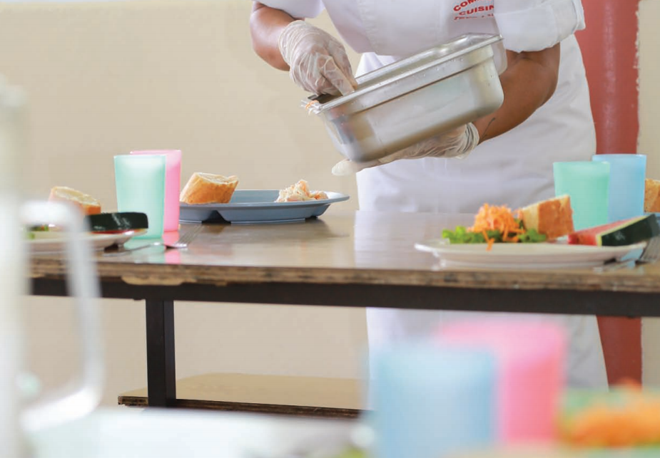 Produits locaux dans les cantines : les réserves du Cesec