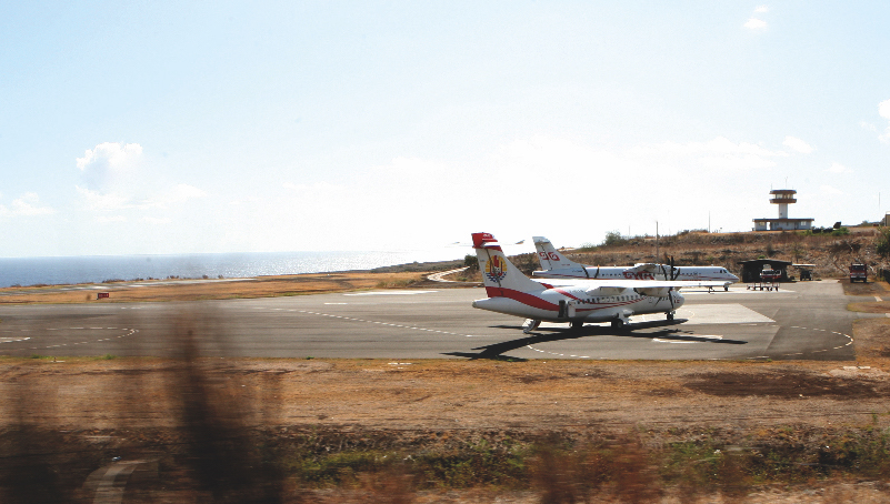 Une enquête d'impact économique sur le projet d'aéroport international aux Marquises à Nuku Hiva est en cours. Des agents étaient à Ua Pou afin de rencontrer la population et les élus locaux.