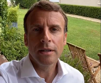 Macron confirme une 3e dose de vaccin "pour les plus âgés et les plus fragiles" à la rentrée