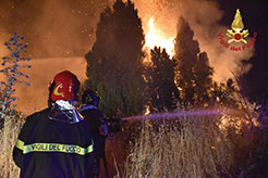 STRINGER / Vigili del Fuoco / AFP