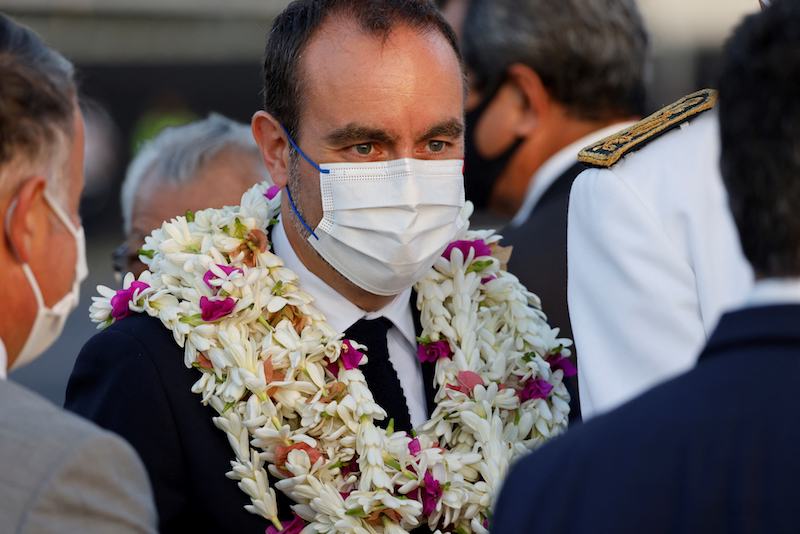 Le ministre des Outre-mer tacle la vaccination tardive au fenua