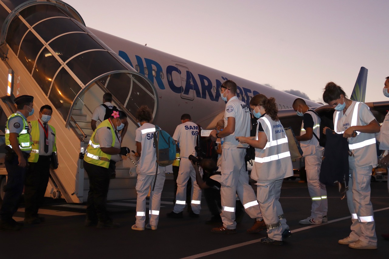 Evacuation sanitaire de huit patients Covid vers Paris