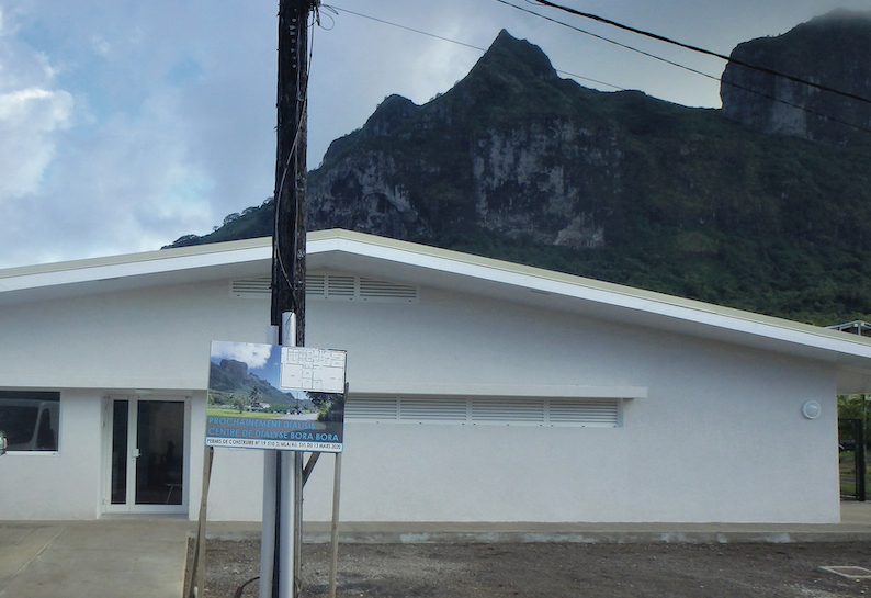 Le premier centre de dialyse de Bora Bora a accueilli ses premiers patients lundi.