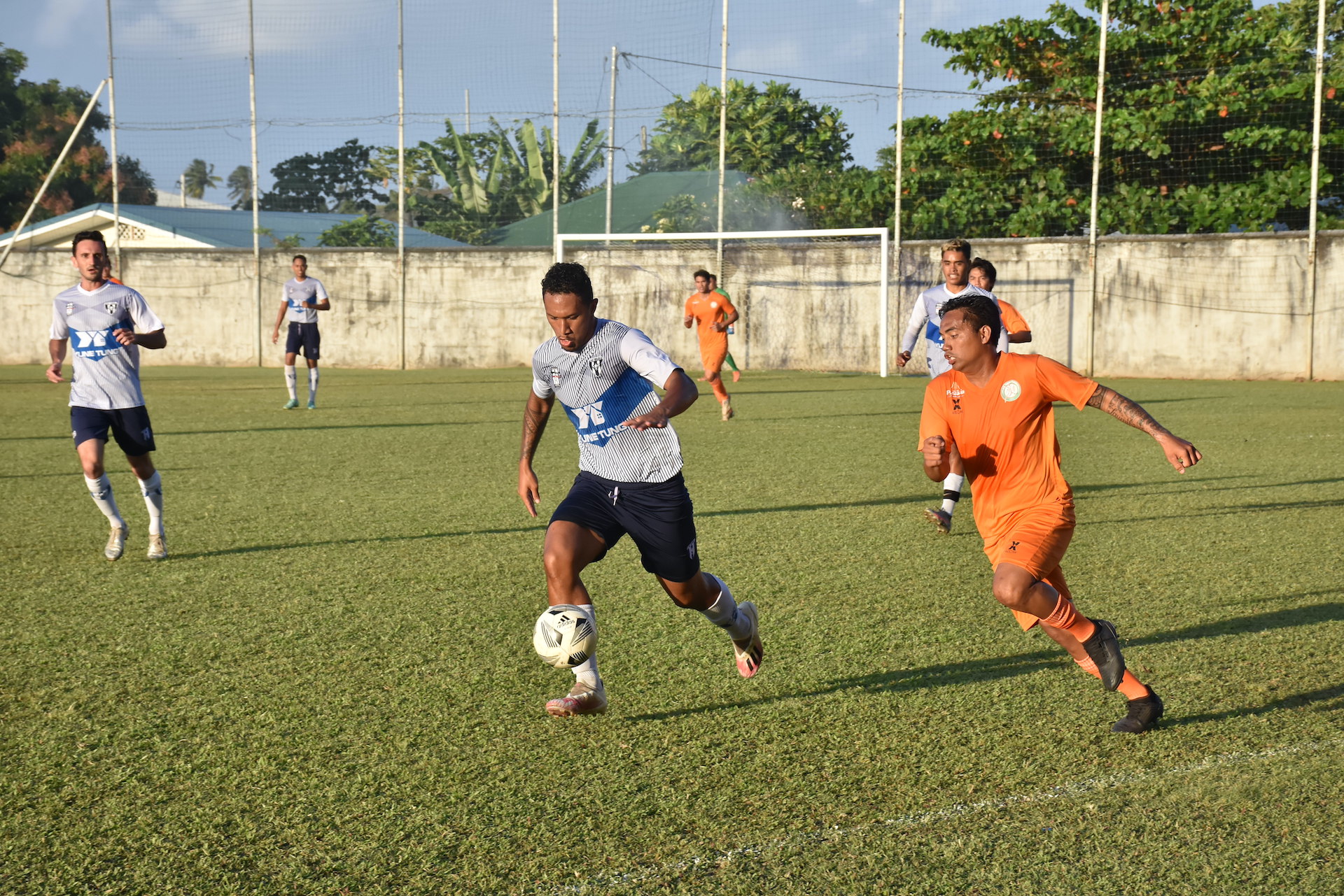 "Dans le contenu on est de mieux en mieux. On n'a pas encore 90 minutes dans les jambes mais on en n'est pas loin", a indiqué Samuel Garcia, entraineur de l'AS Vénus.