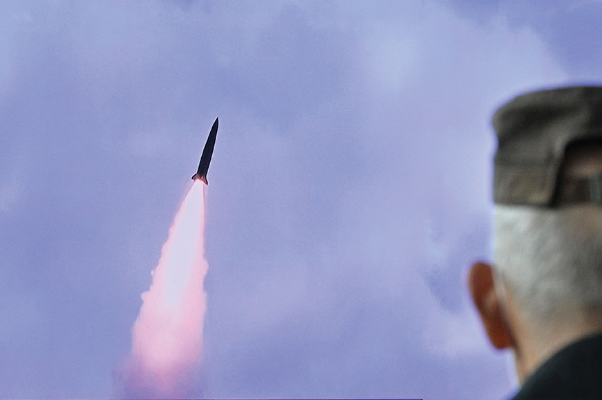 Corée du Nord: tir d'un missile balistique qui aurait été lancé depuis un sous-marin
