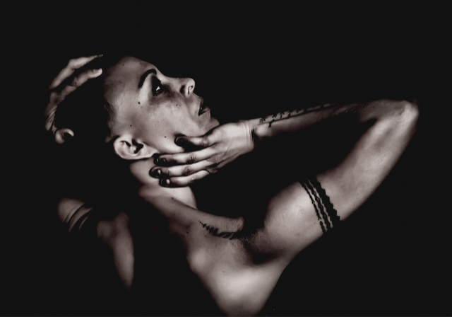 Taina Calissi, une artiste face à la maladie