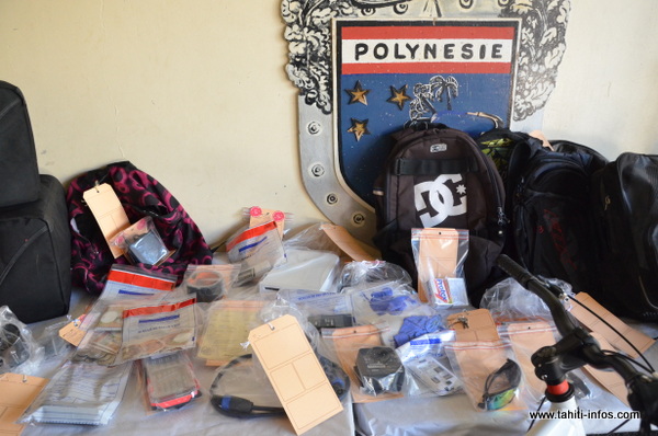 Une petite partie du butin retrouvée dimanche à Mahina sur les lieux de l'enquête