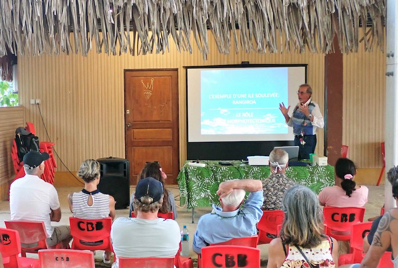 Le Criobe organise les conférences du mercredi du savoir en partenariat avec la Polynésienne des eaux et l'association Ia vai ma noa Bora Bora.