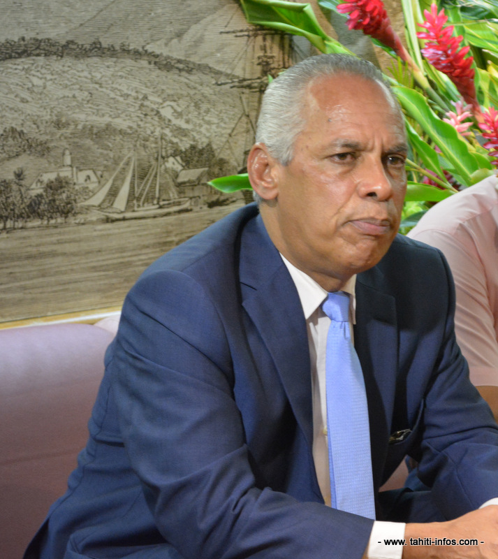 Dix mois après sa première visite en Polynésie française en janvier dernier, le ministre des outre-mer Victorin Lurel devrait revenir dans quelques semaines pour signer le pacte de relance entre le Pays et l'Etat.