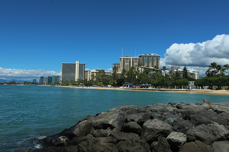 À Waikiki, tout fout le camp… même la plage