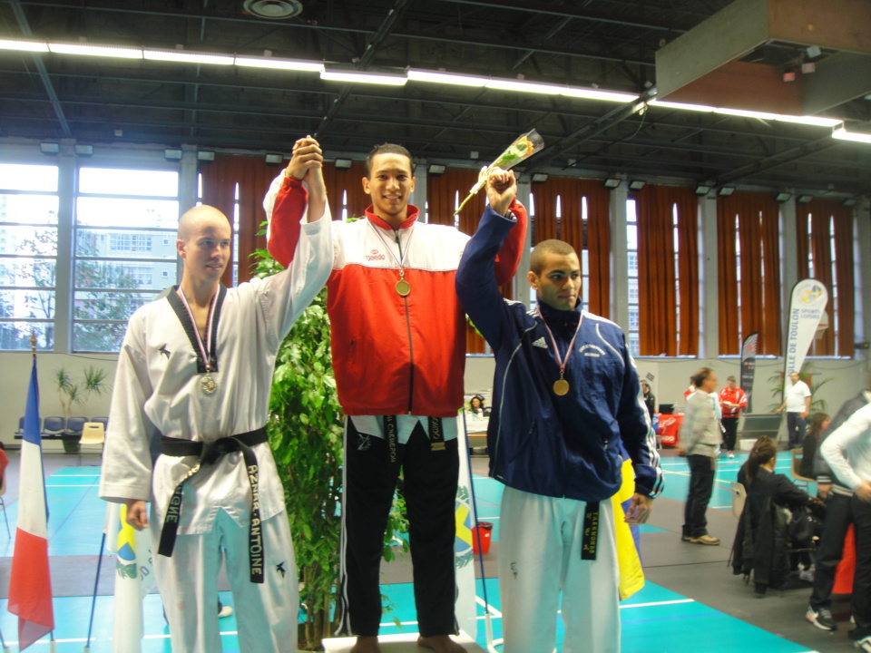 Taekwondo- Brandon Cheneson médaillé d’or au championnat Paca.