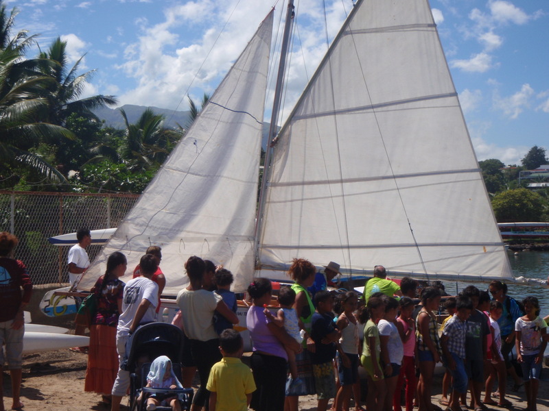 La pirogue à voile quelques heures avant l'embarquement.