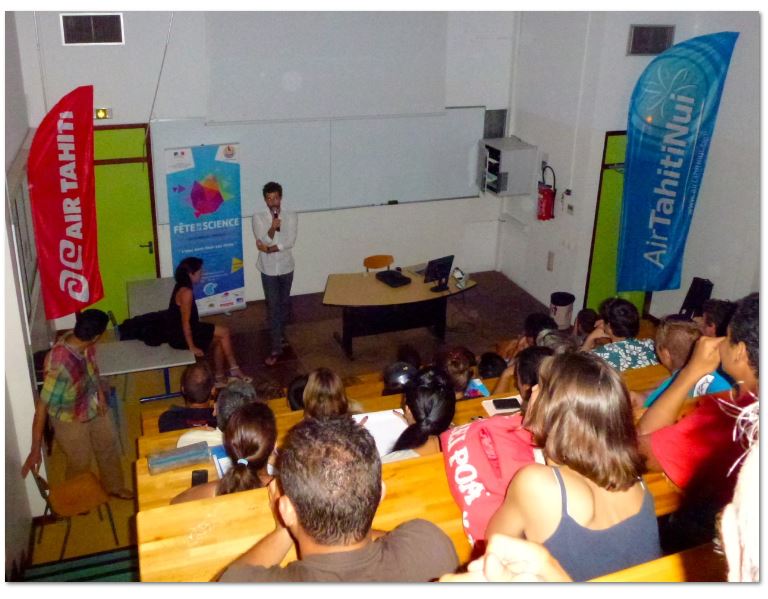 Fête de la Science: un énorme succès! amphitéatre comble pour Guillaume Nery et Julie Gautier à l 'Université
