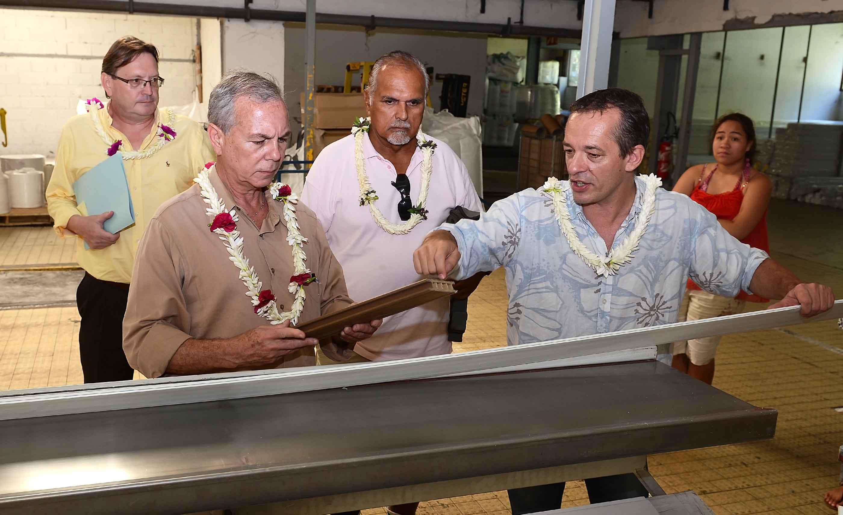 Semaine Européenne de réduction des déchets : Geffry Salmon visite deux établissements (communiqué)