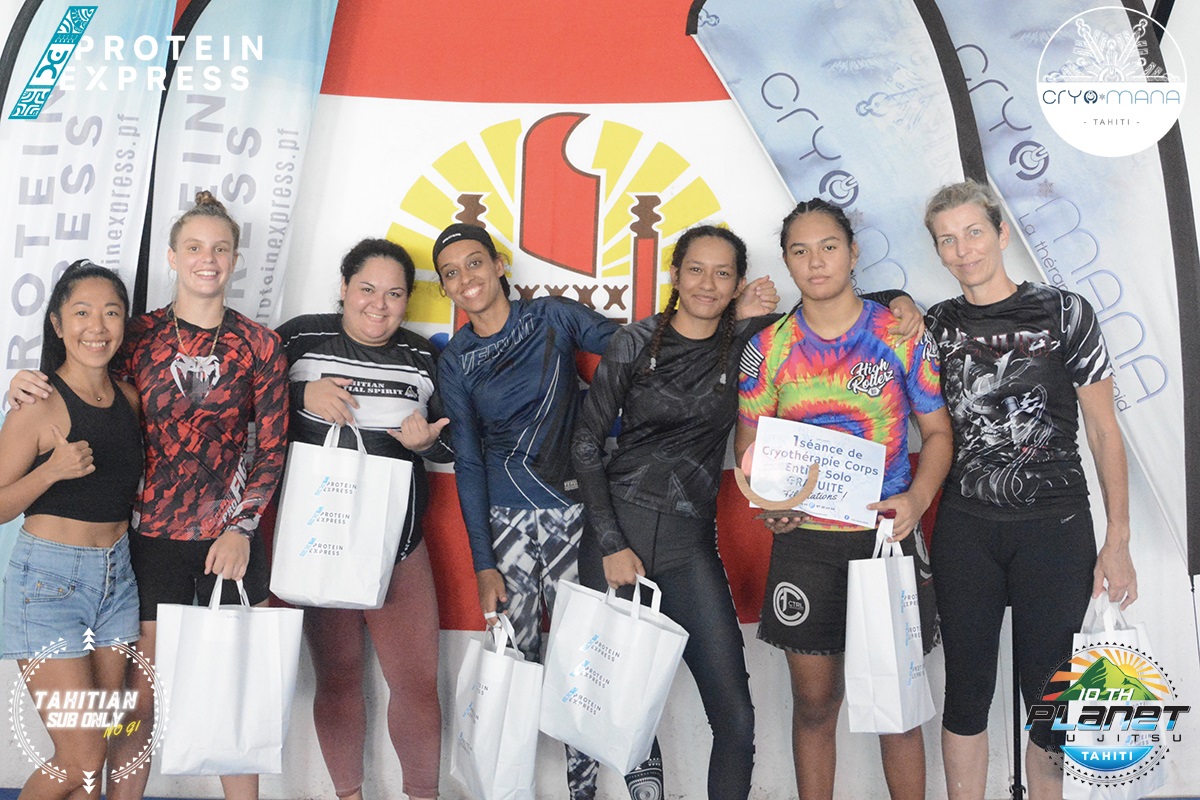 Six femmes, dont cinq licenciées à Sphere MMA et une à Tahitian Martial Spirit, ont pris part à la compétition, dimanche.
