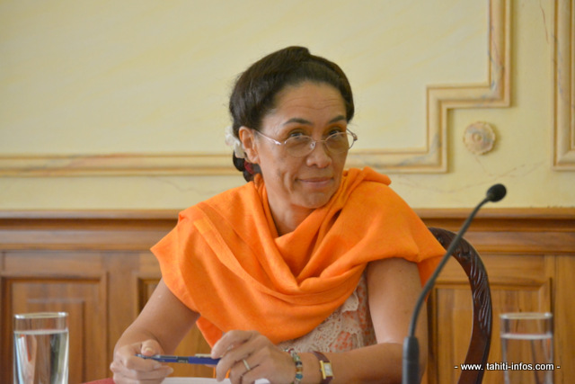 Manolita Ly, ministre de la solidarité, de l'emploi et de la famille a répondu ce mardi matin à l'assemblée aux questions des représentants sur le dispositif Te Tauturu Utuafare.
