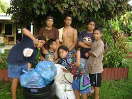 Etre jeune à Niue, confetti de la planète, entre internet et coutume polynésienne