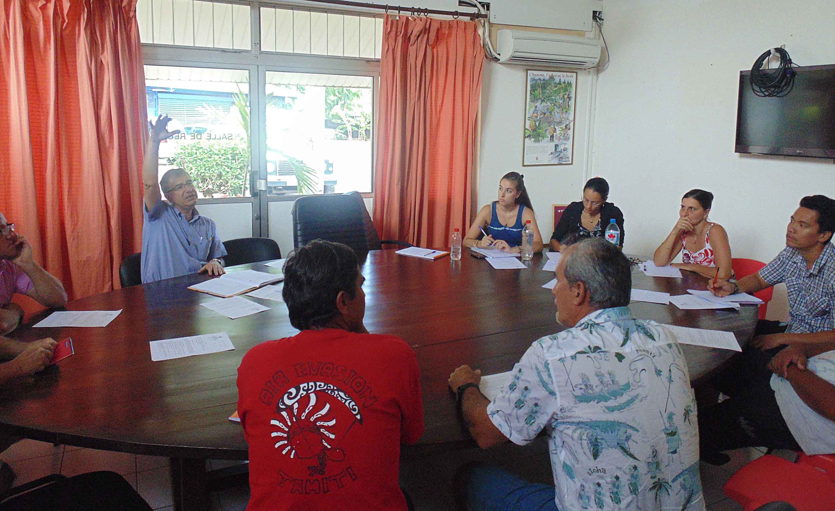 Démoustication : le Service du Développement Rural rencontre les apiculteurs (communiqué)