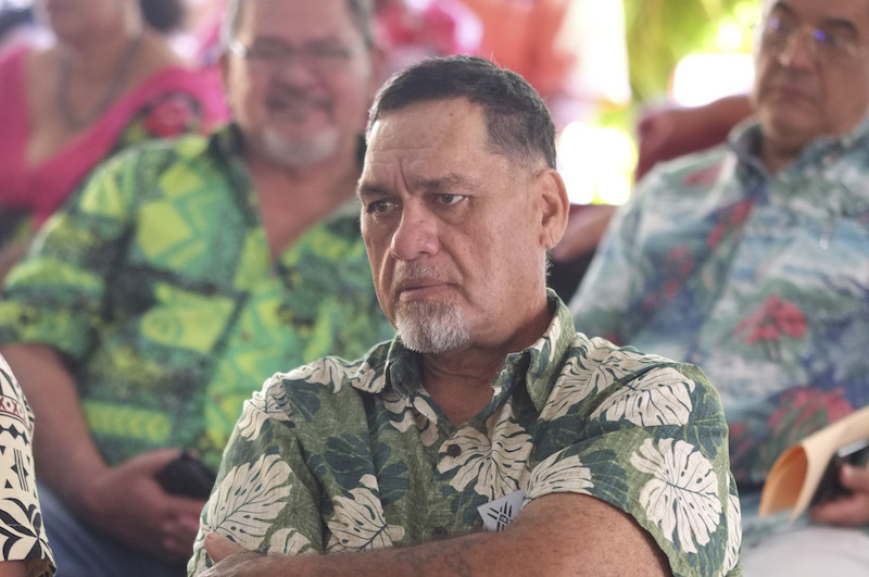 Cyril Tetuanui soutient Macron, puis Pécresse et parraine Le Pen